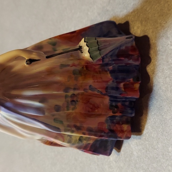 Royal Doulton Easter Day figurine - Picture 3 of 8